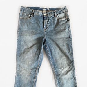 Old Navy Rockstar Super Skinny High Rise